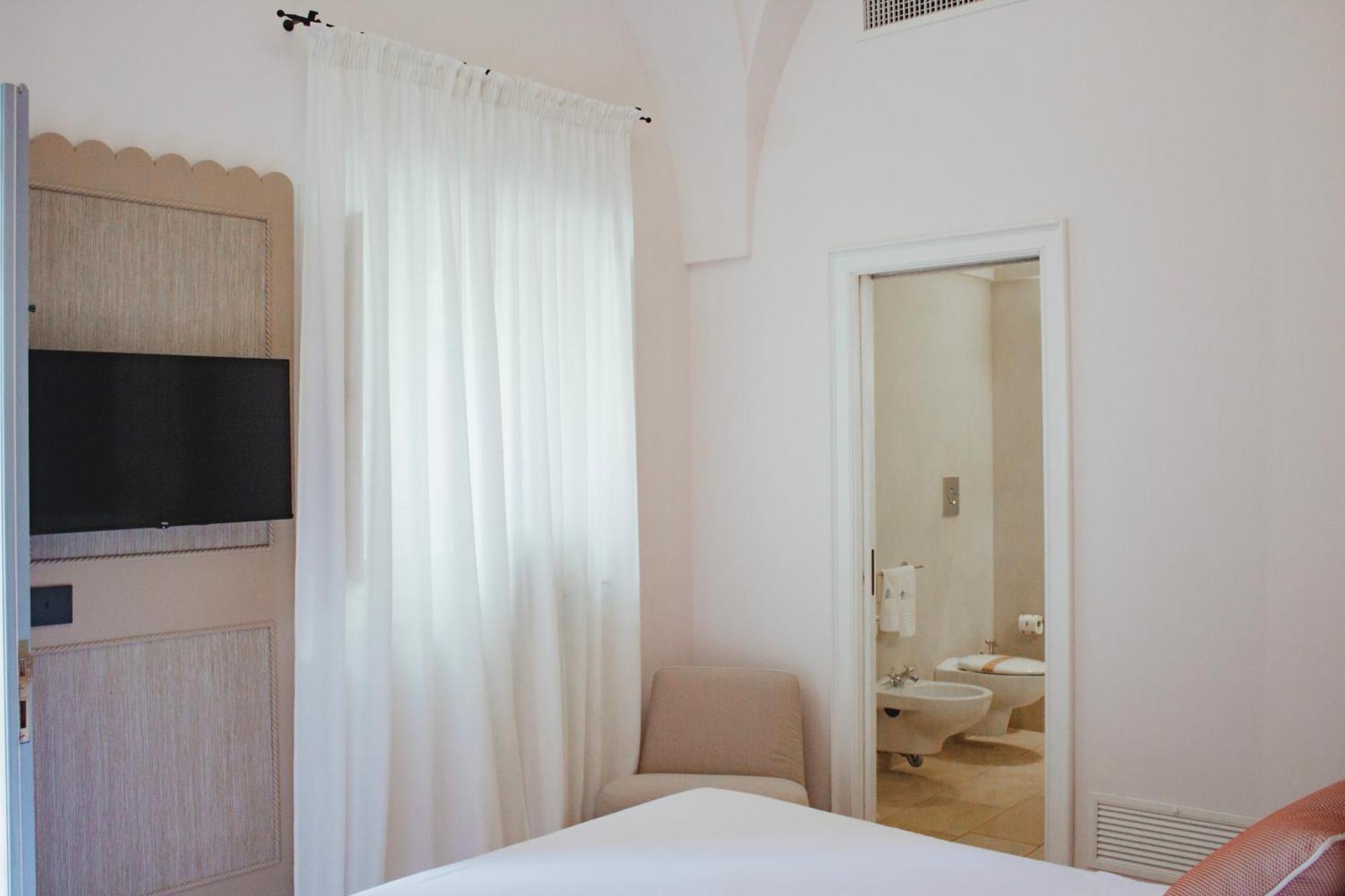 Masseria Don Luigi-Luxury Farmhouse Savelletri Exteriör bild
